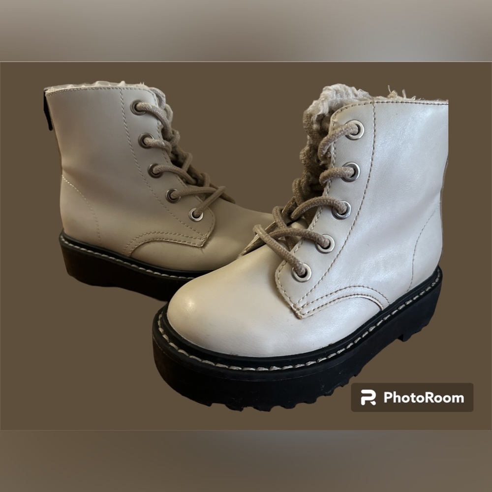 Warm lined boots